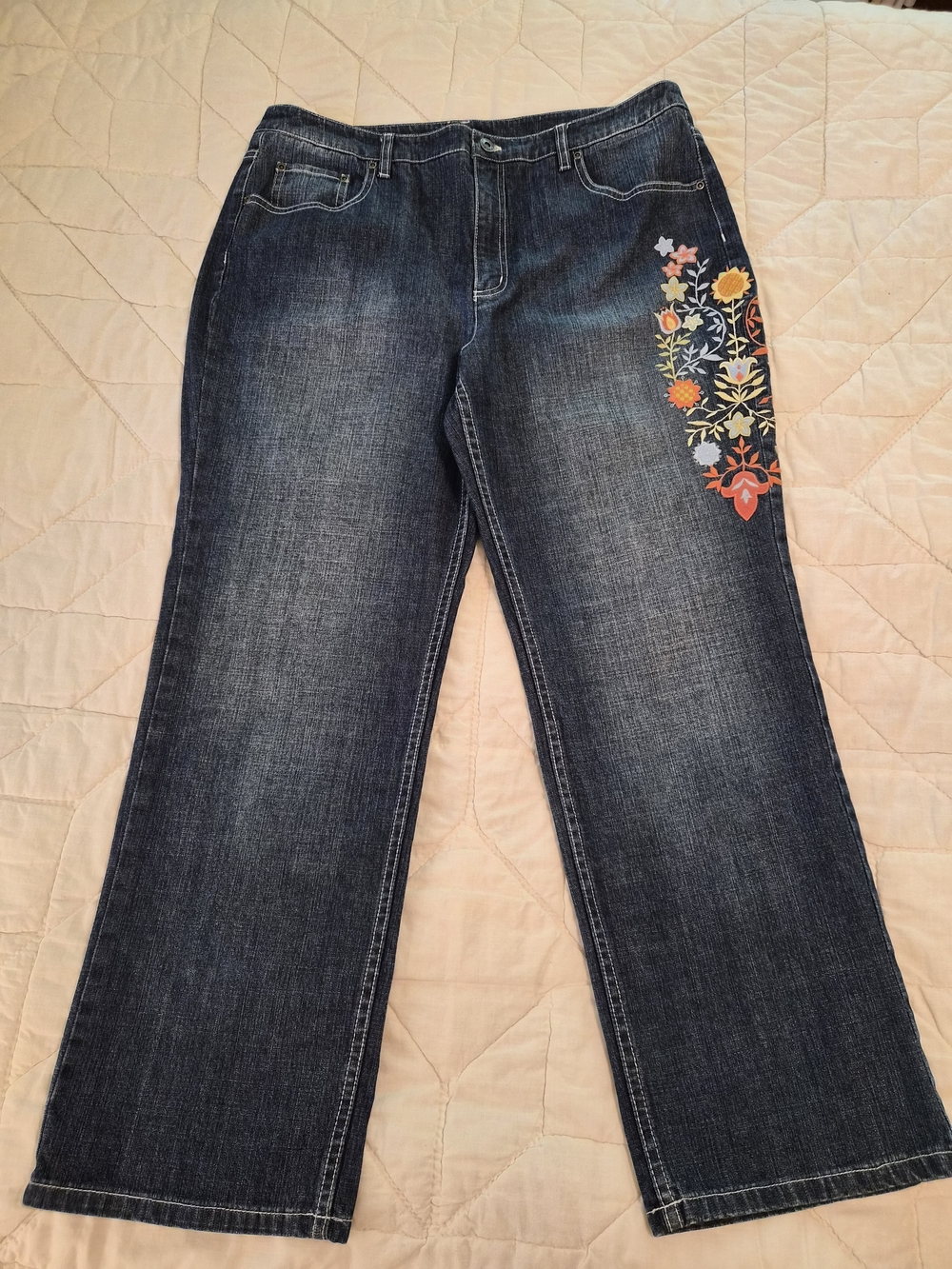 Talbots Petites Stretch Floral Embroidered Jeans- Size 16